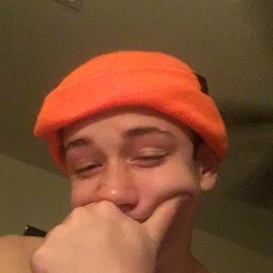 Meet your Posher, Cameron